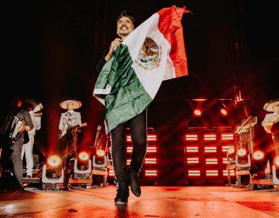 Alejandro Fernández regresa a Costa Rica esta noche en Pedregal
